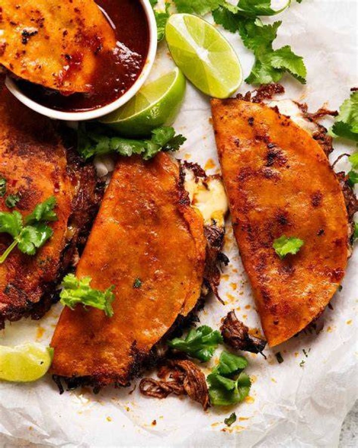 Who started birria tacos?